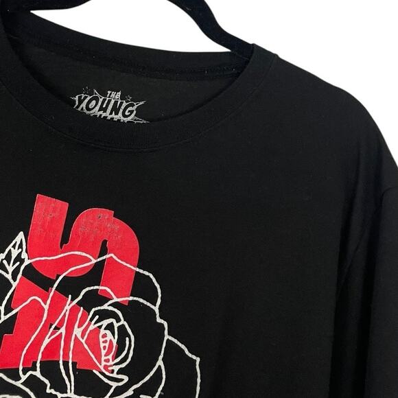 💙3 for $15 The Young & Wild! Mens Black Savage Rose Graphic Short Sleeve Tee - Picture 3 of 6